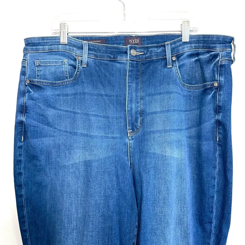 NYDJ Medium Wash High Rise Cuffed Cropped Girlfriend Jeans Size 16W - Picture 3 of 13